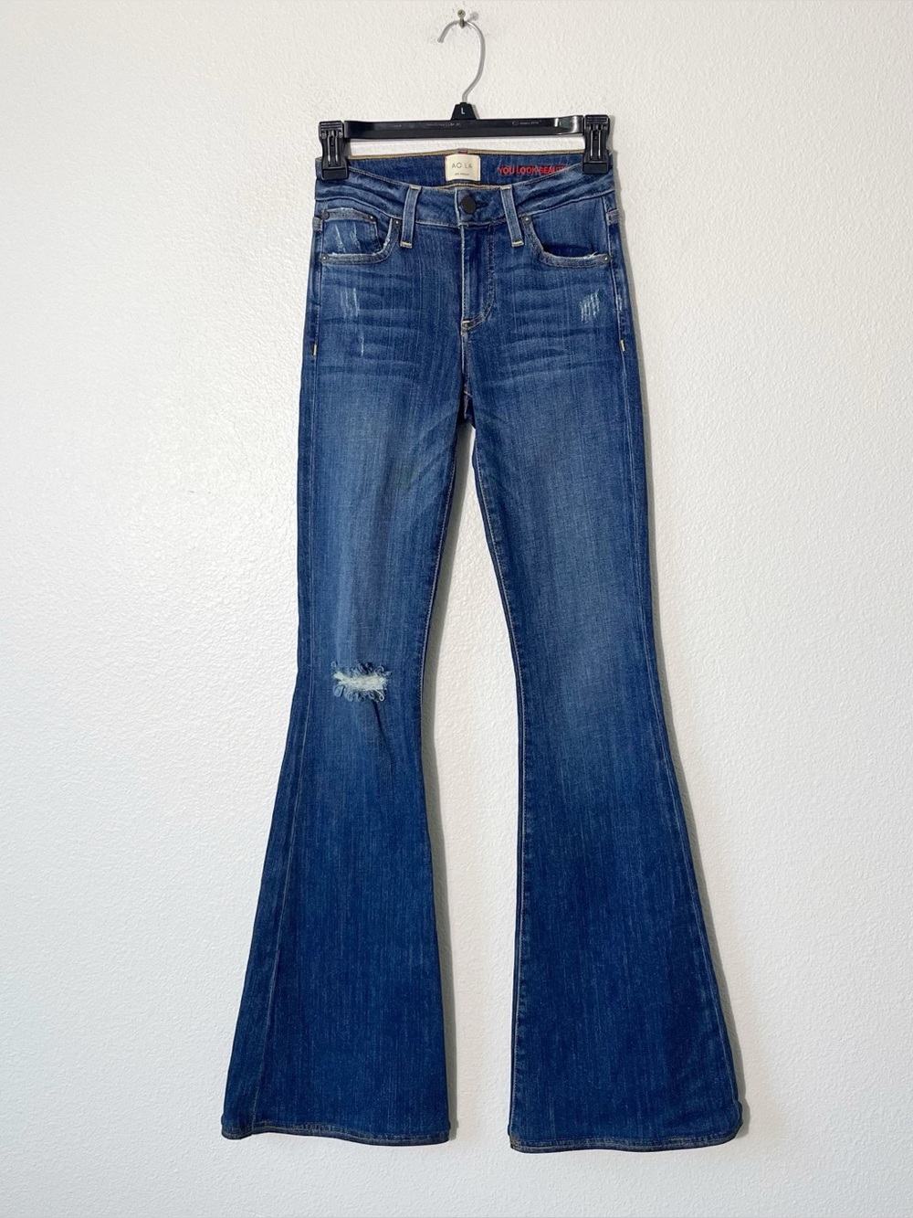 Alice and Olivia LA Beautiful Low Rise Bell Jeans Forever or Never Wash Size 24